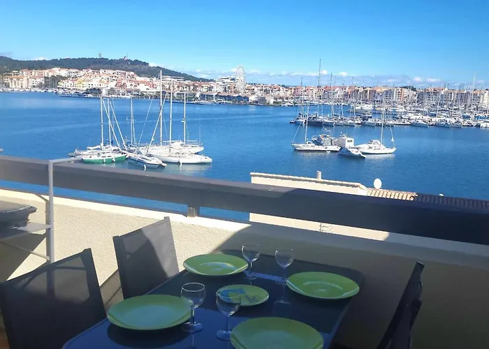 Studio Meuble Cap D Agde Avec Tres Belle Vue Sur Le Port