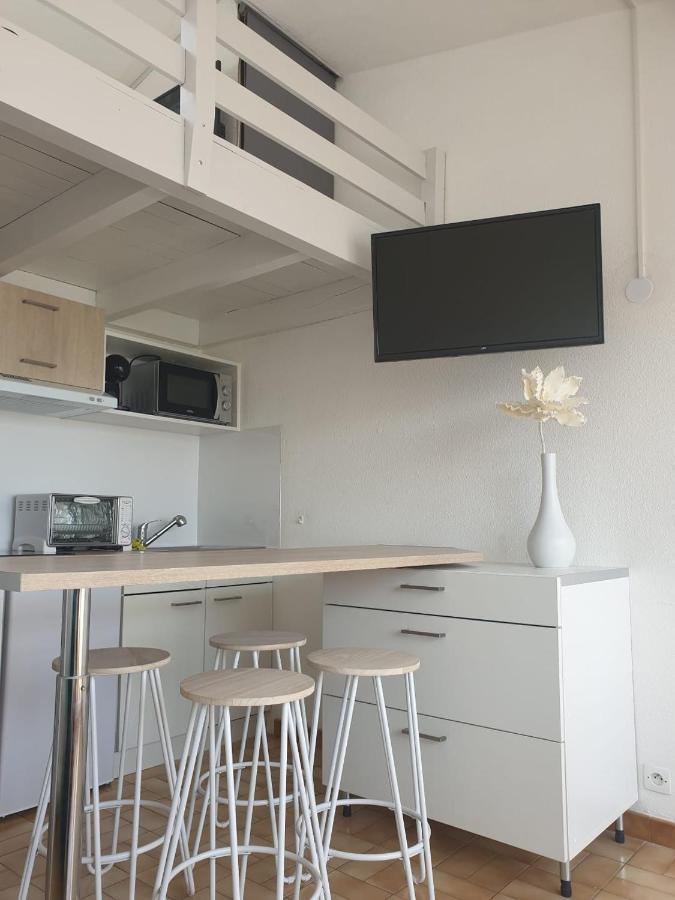 Apartment Meuble Cap D Avec Tres Belle Vue Sur Le Port