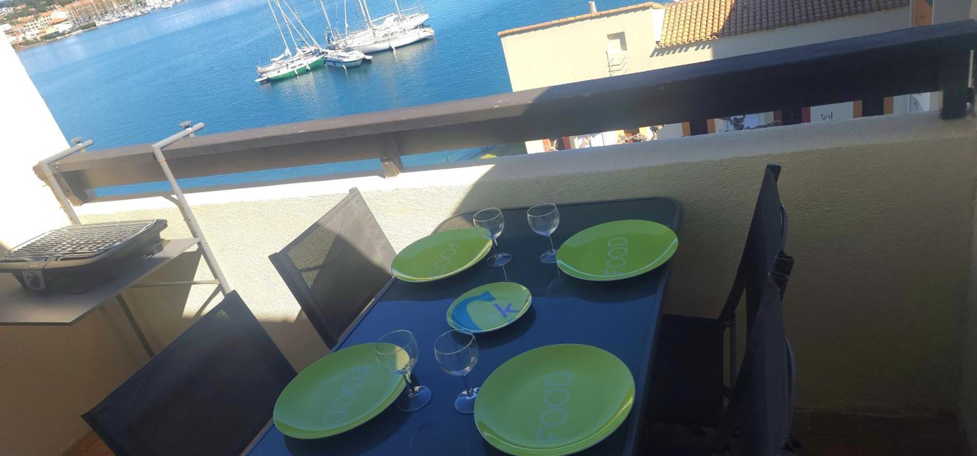 Appartamento Meublé Cap D Avec Tres Belle Vue Sur Le Port *