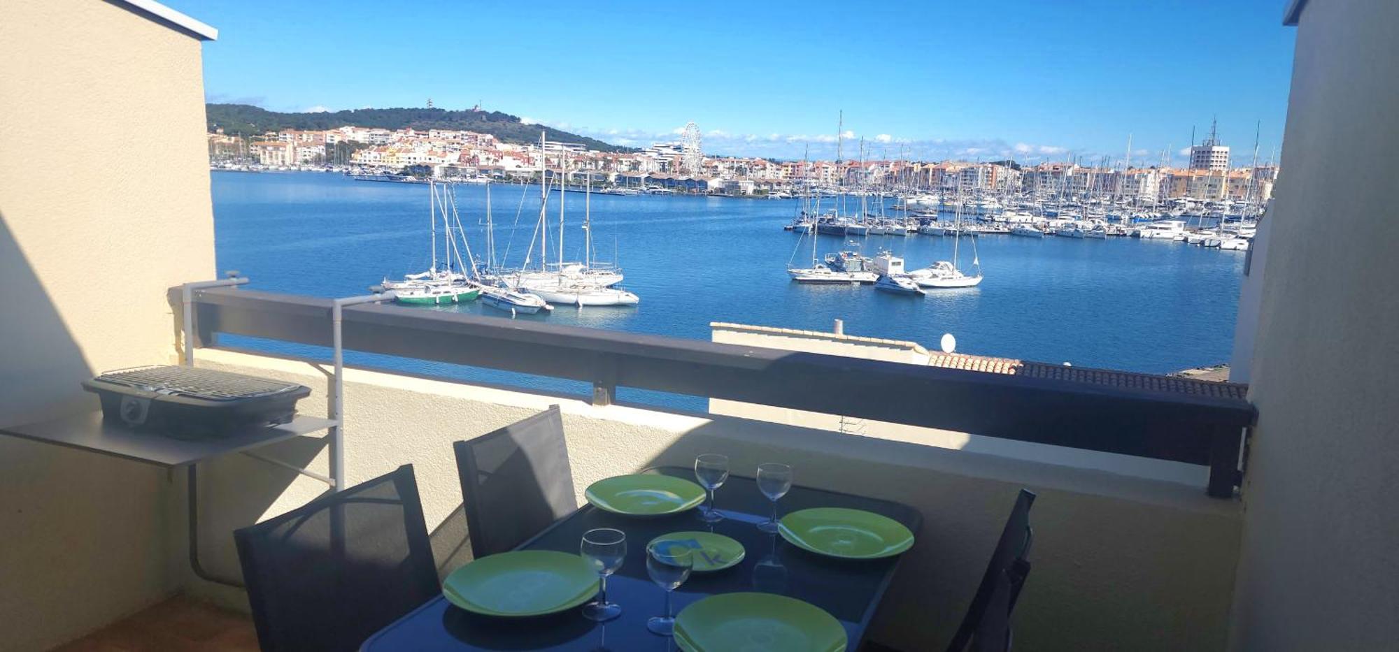 Appartement Meublé Cap D Avec Tres Belle Vue Sur Le Port *
